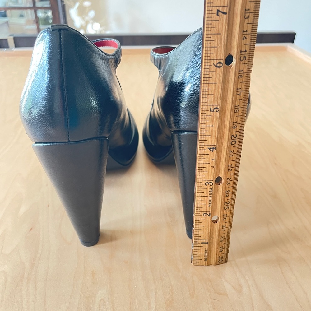 Black Women's Mary Jane Heels - Picture 6 of 11